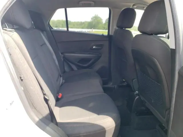 2021 CHEVROLET TRAX LS  