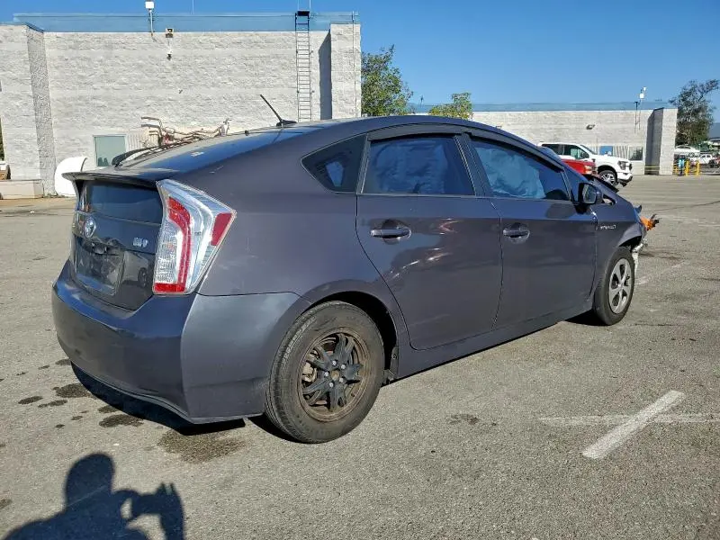 2015 TOYOTA PRIUS   