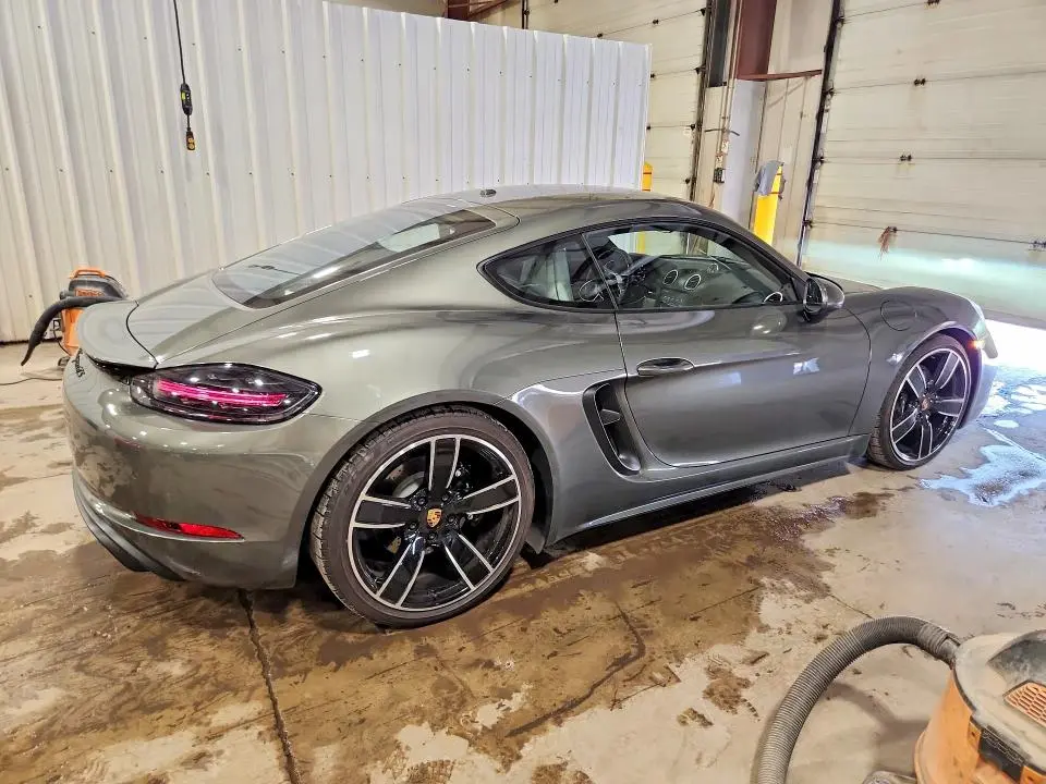 2021 PORSCHE CAYMAN GTS  