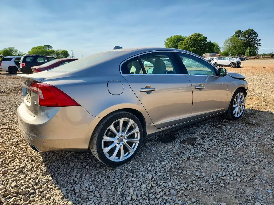 2016 VOLVO S60 PLATINUM  