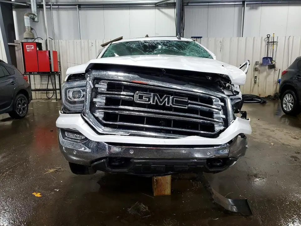 2018 GMC SIERRA K1500 SLT  