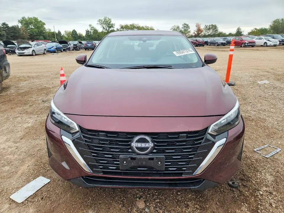 2025 NISSAN SENTRA SV  