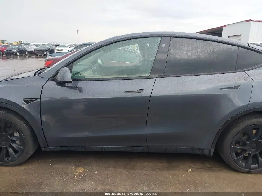 2022 TESLA MODEL Y LONG RANGE DUAL MOTOR ALL-WHEEL DRIVE