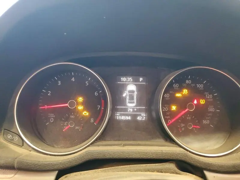 2016 VOLKSWAGEN PASSAT S  
