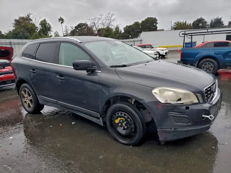 2013 VOLVO XC60 T6  