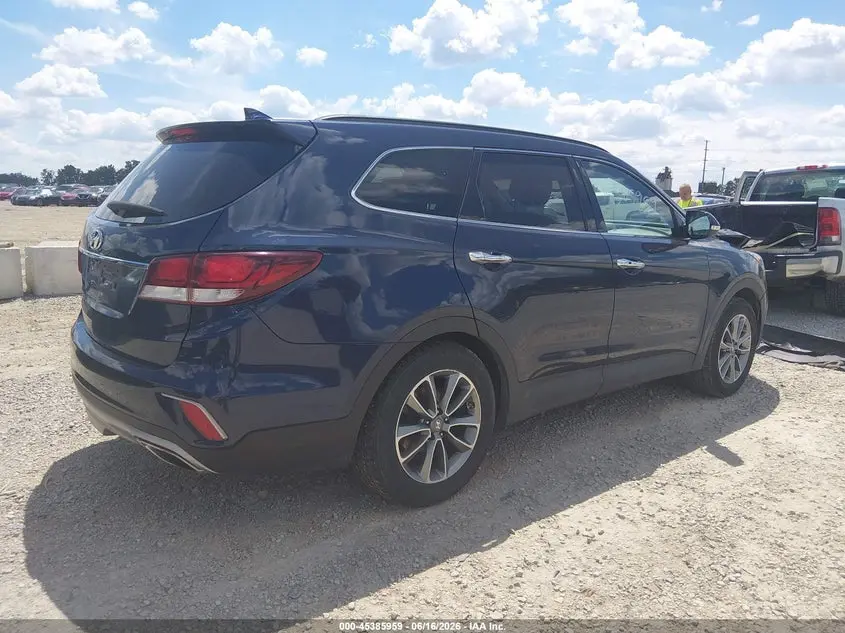2018 HYUNDAI SANTA FE SE