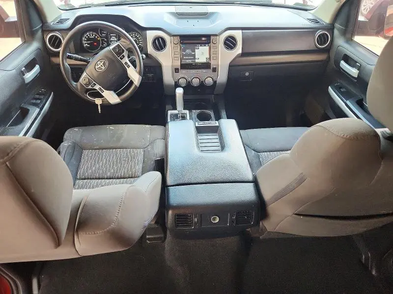 2019 TOYOTA TUNDRA CREWMAX SR5  