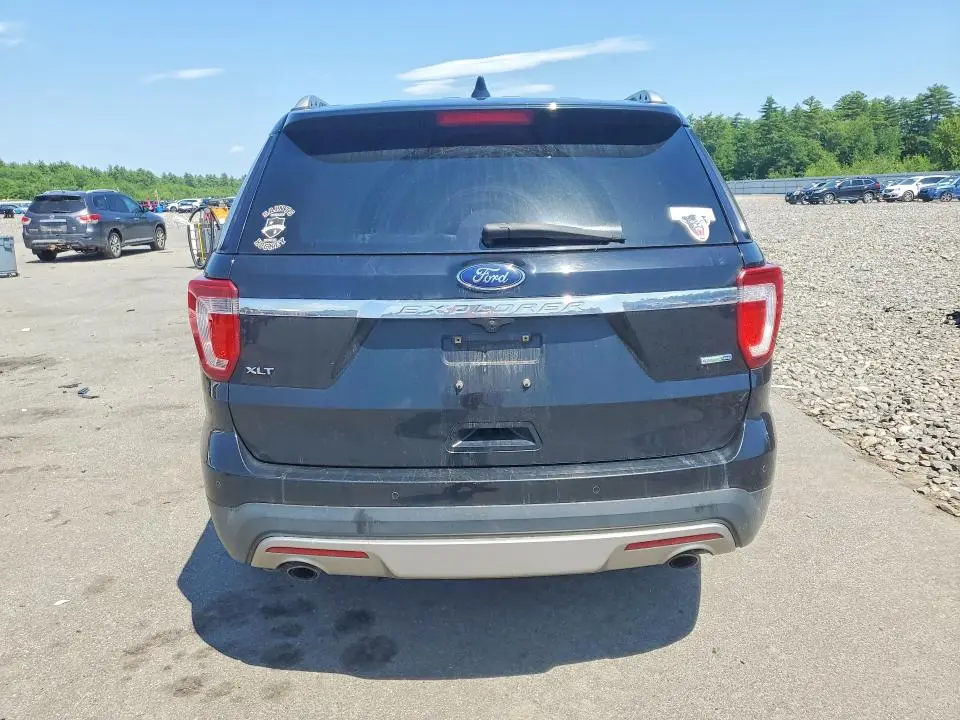 2017 FORD EXPLORER XLT  