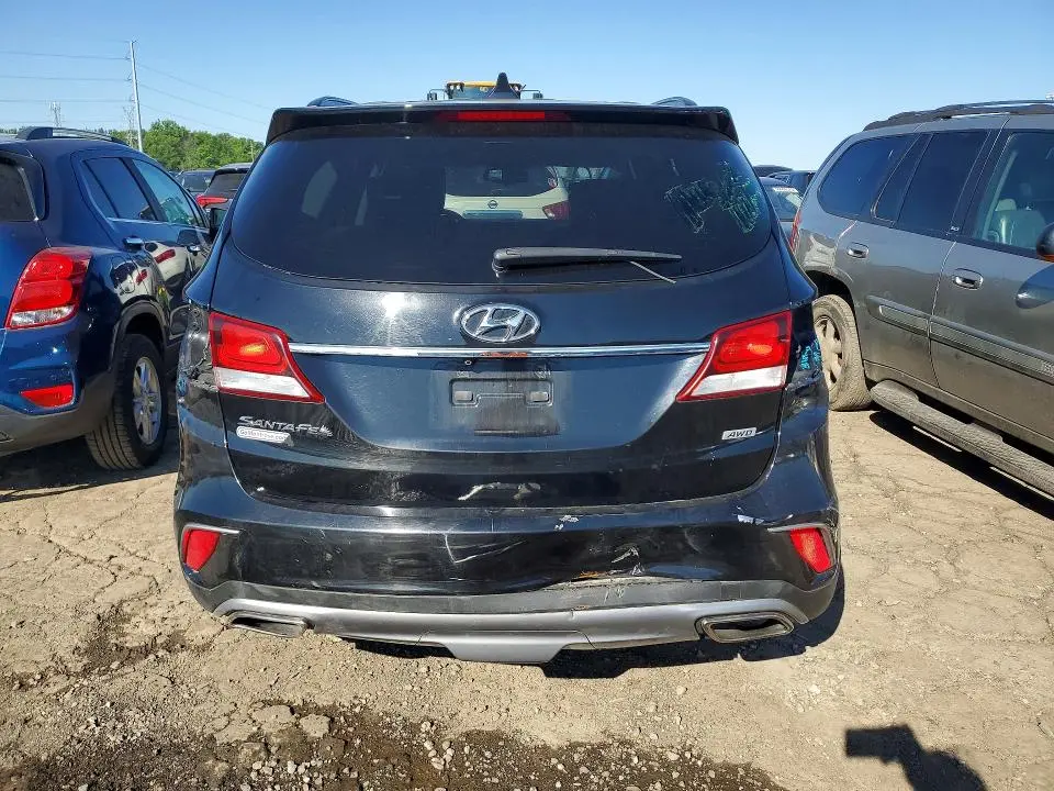 2017 HYUNDAI SANTA FE SE  