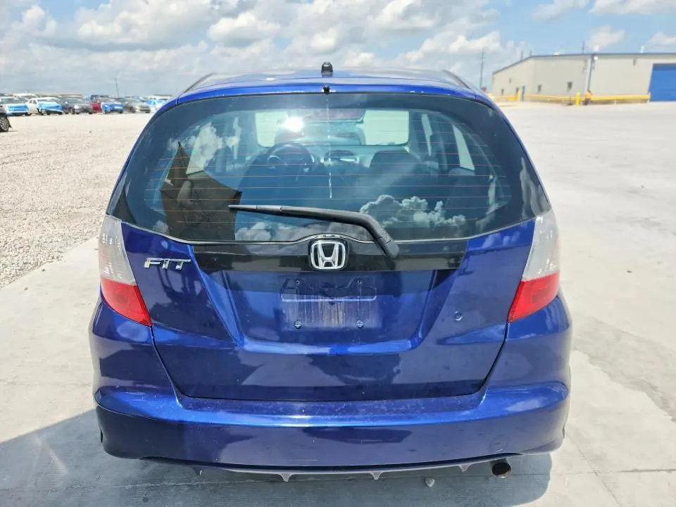 2013 HONDA FIT   