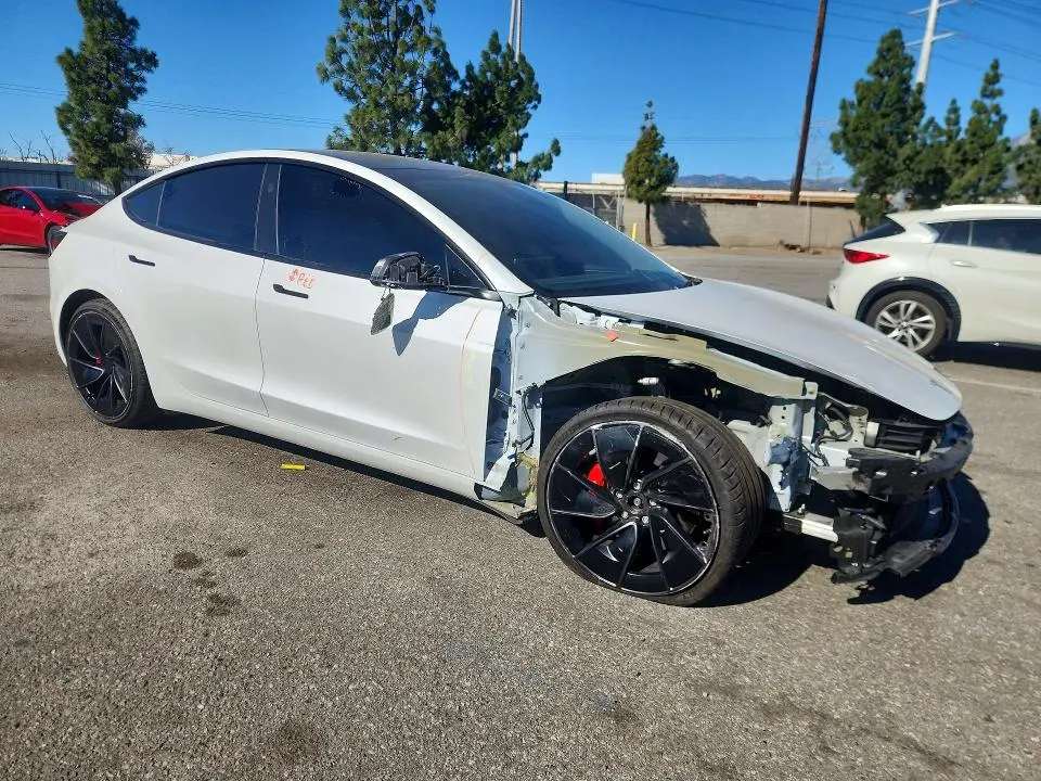 2024 TESLA MODEL 3   