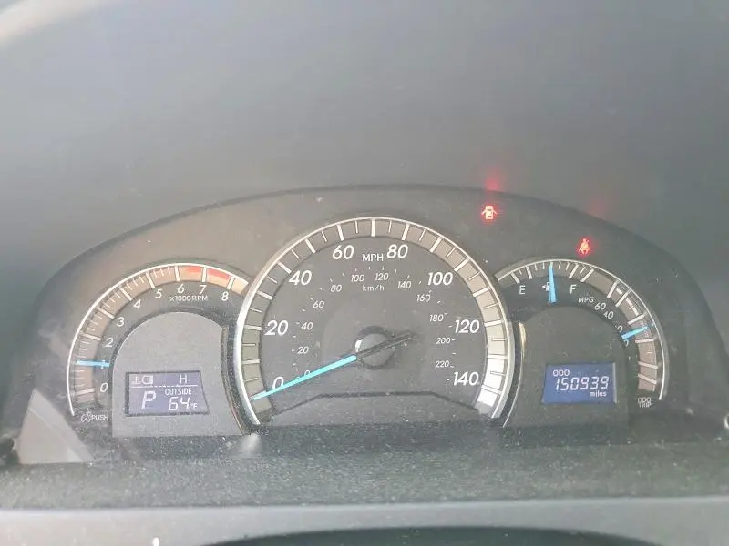 2012 TOYOTA CAMRY SE  