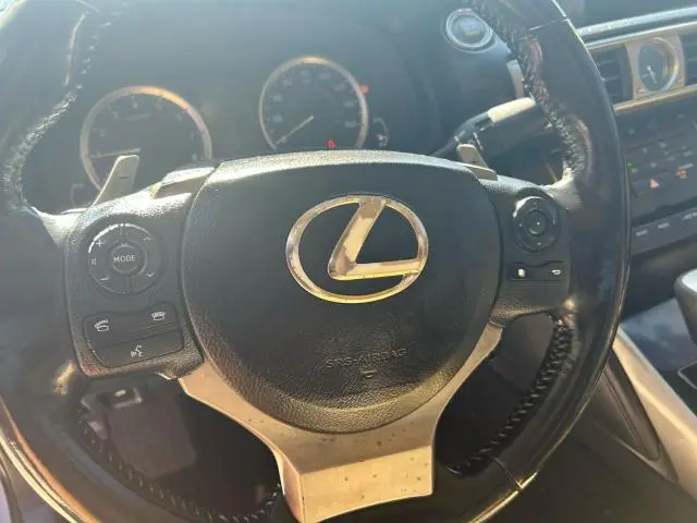 2016 LEXUS IS 200T  