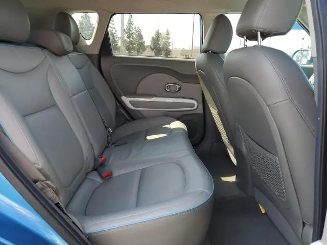 2015 KIA SOUL EV   