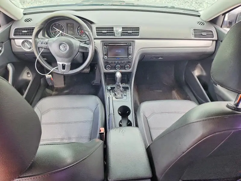 2015 VOLKSWAGEN PASSAT S  