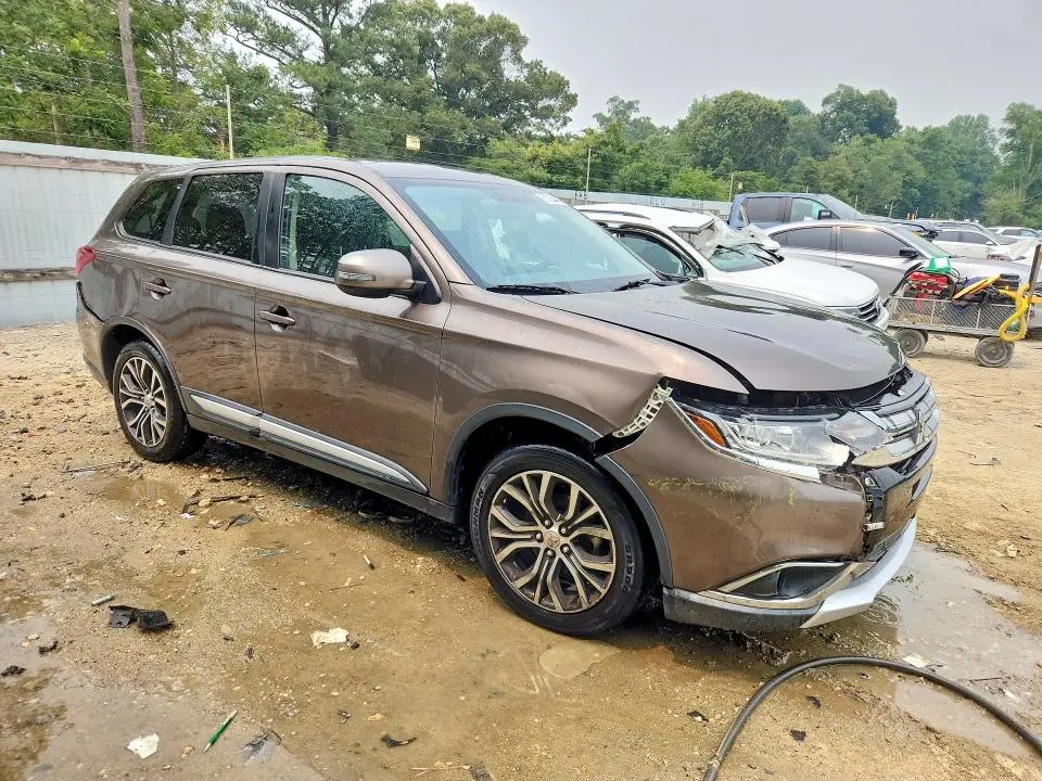2017 MITSUBISHI OUTLANDER SE  