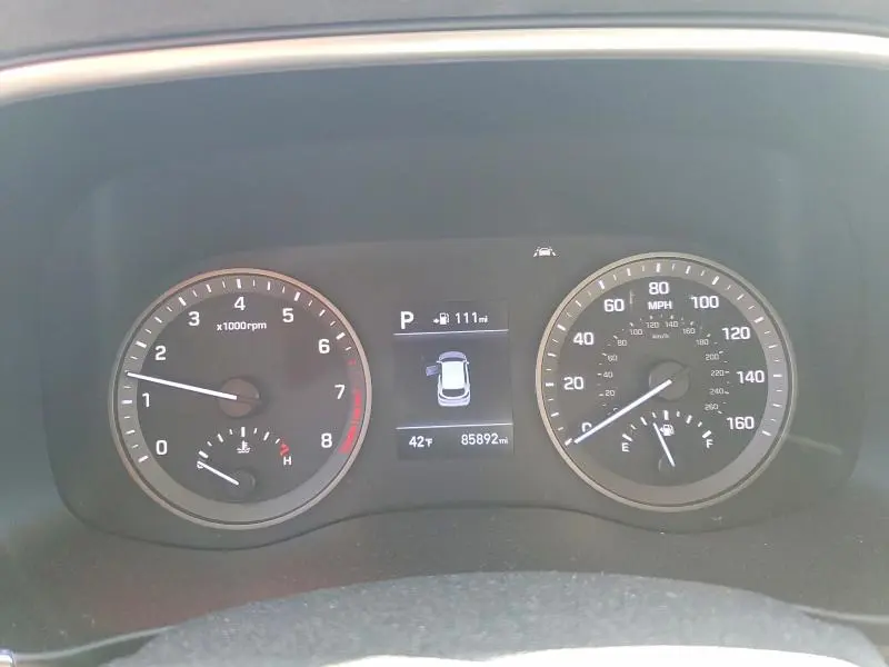 2020 HYUNDAI TUCSON SE  