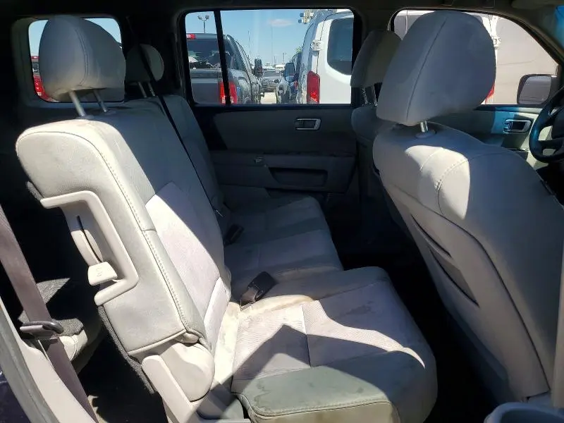 2011 HONDA PILOT EX  