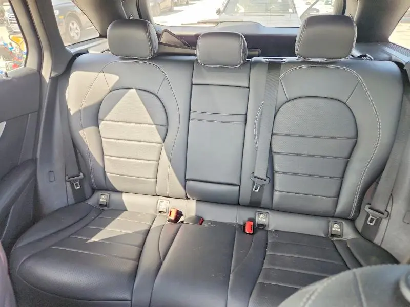 2019 MERCEDES-BENZ GLC 300  