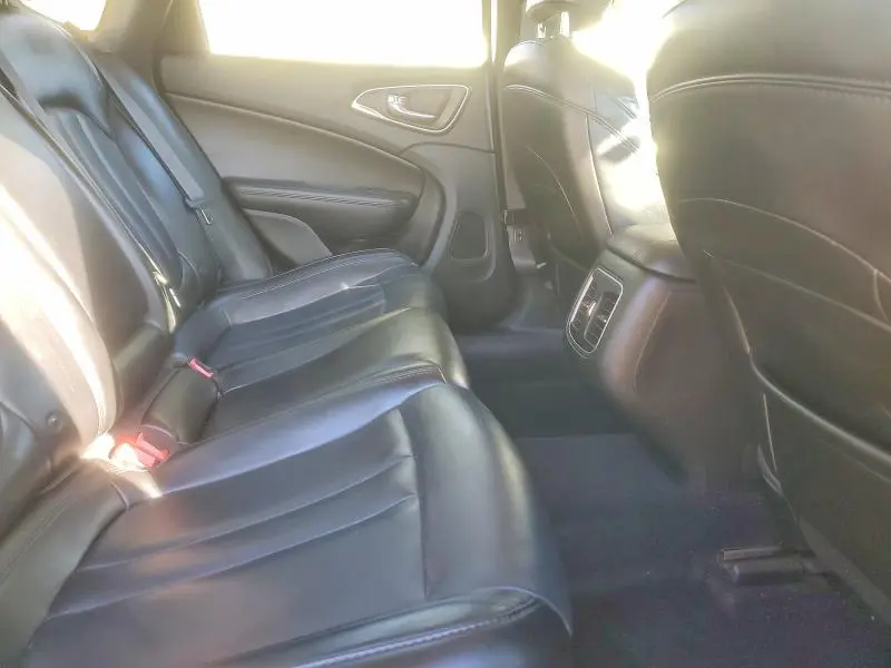 2017 CHRYSLER 200 LIMITED  