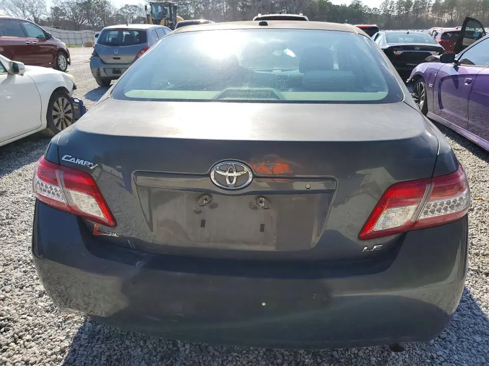 2011 TOYOTA CAMRY LE  