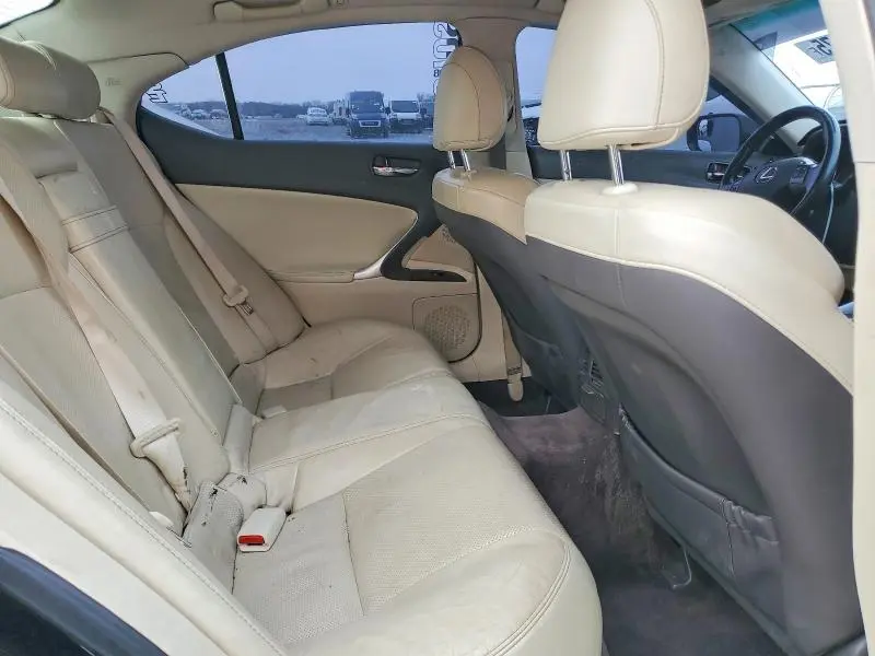 2011 LEXUS IS 250  