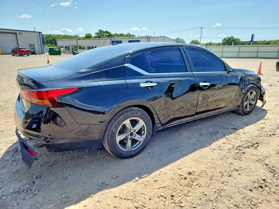 2020 NISSAN ALTIMA S  