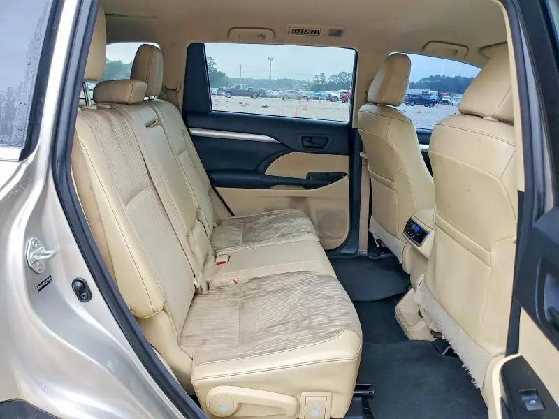 2014 TOYOTA HIGHLANDER LE PLUS  