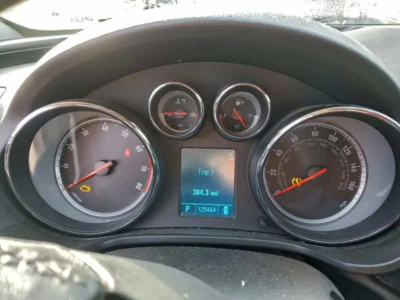 2011 BUICK REGAL CXL  