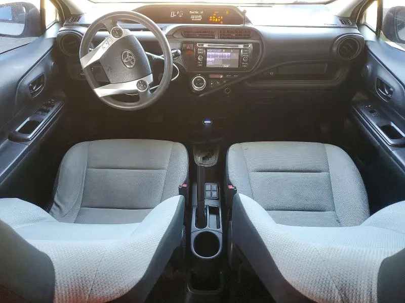 2015 TOYOTA PRIUS C ONE  