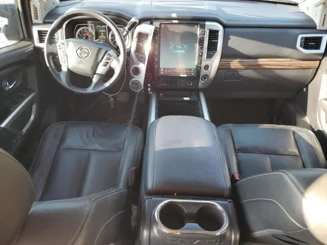 2017 NISSAN TITAN SV  