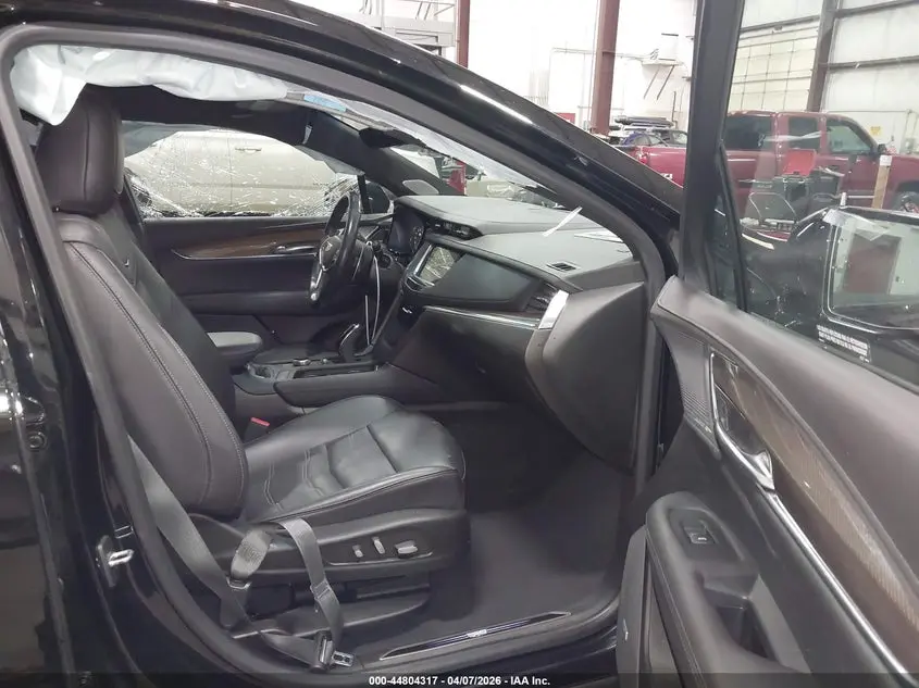 2022 CADILLAC XT5 SPORT