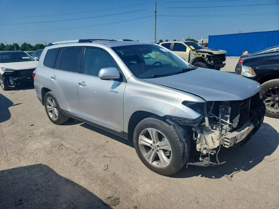2013 TOYOTA HIGHLANDER LIMITED  