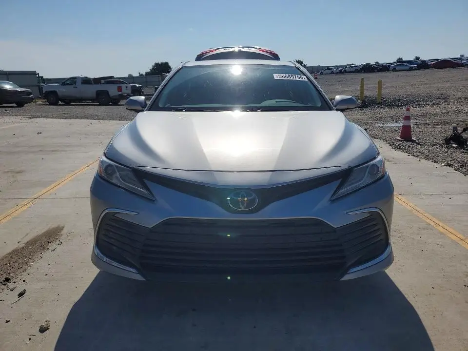 2023 TOYOTA CAMRY XLE  