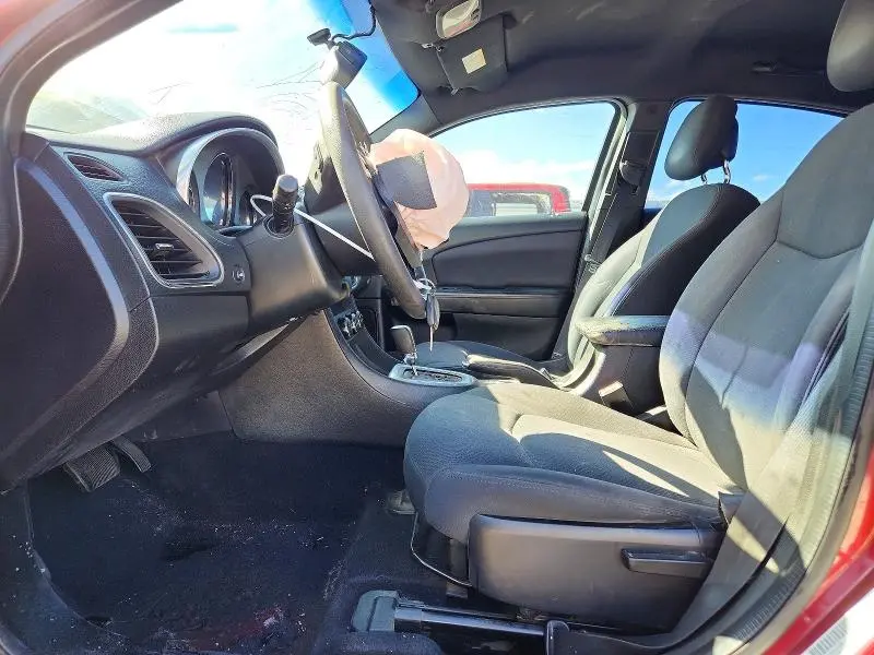 2013 CHRYSLER 200 LX  