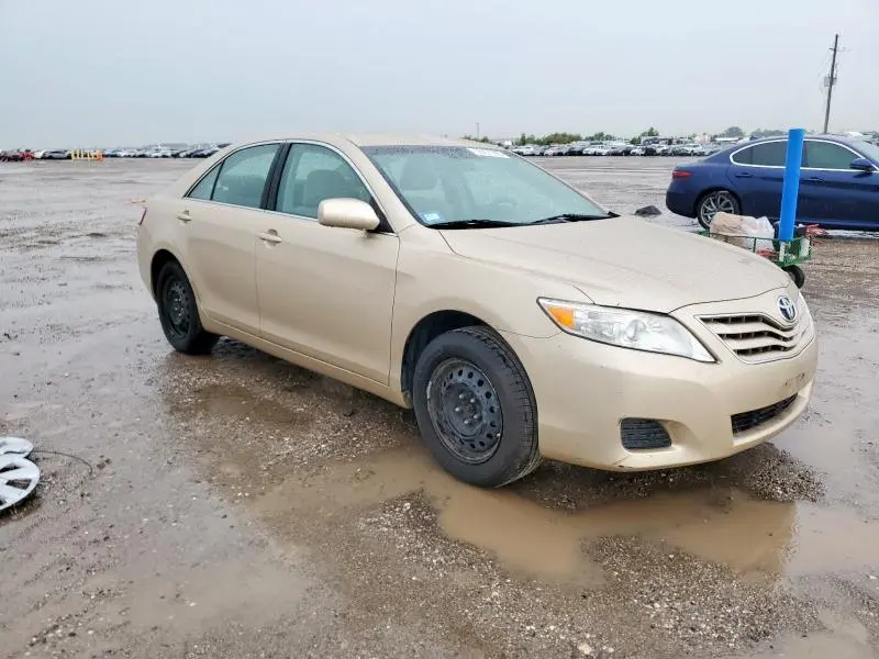 2010 TOYOTA CAMRY BASE  