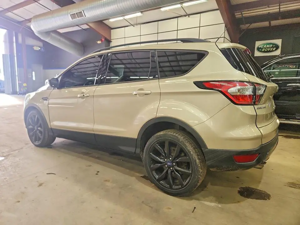 2017 FORD ESCAPE TITANIUM  