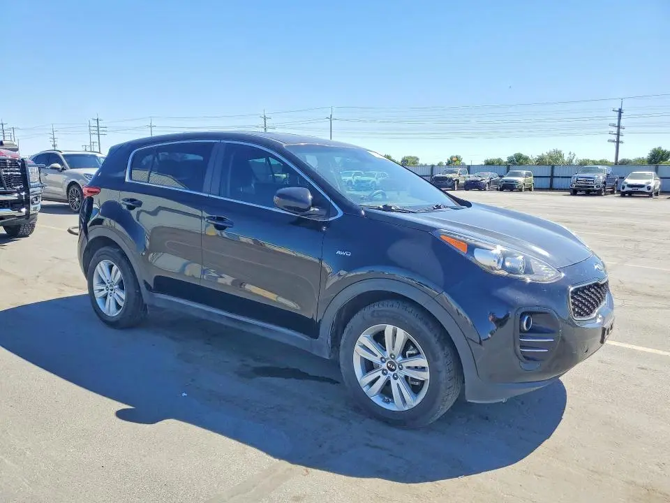 2017 KIA SPORTAGE LX  