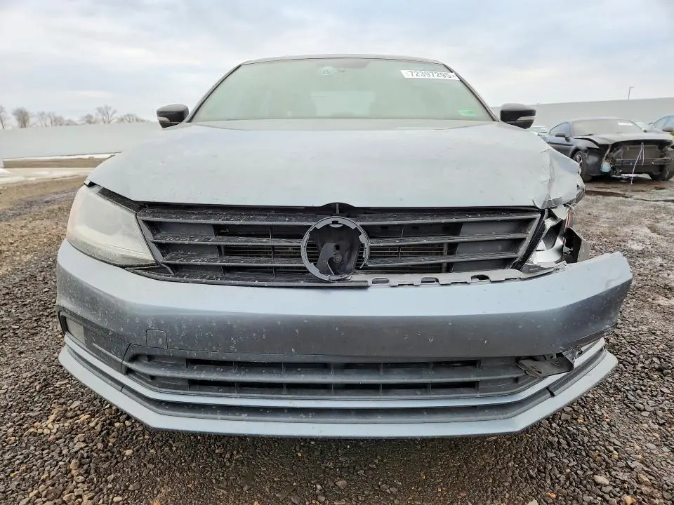 2018 VOLKSWAGEN JETTA SPORT  