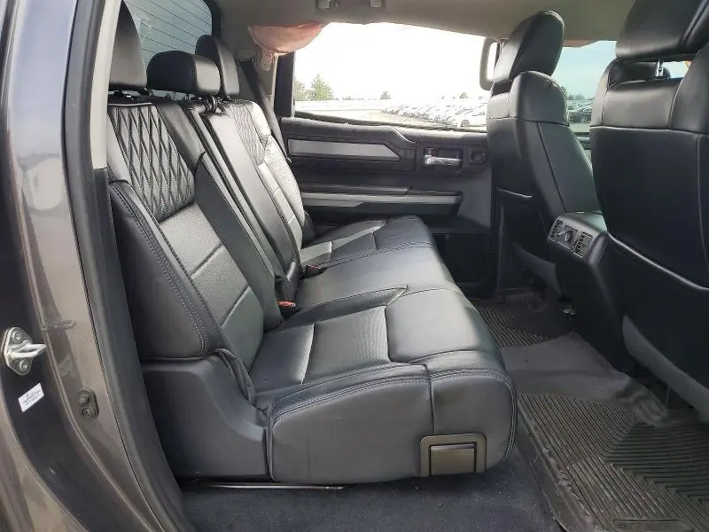 2018 TOYOTA TUNDRA PLATINUM  