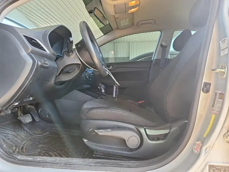 2019 HYUNDAI ACCENT SE  