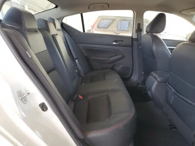 2023 NISSAN ALTIMA SR  
