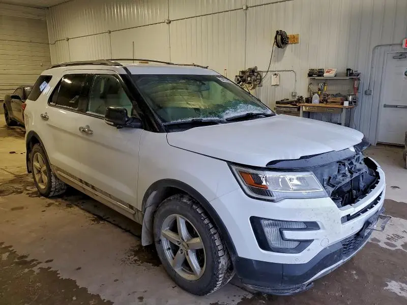 2017 FORD EXPLORER XLT  