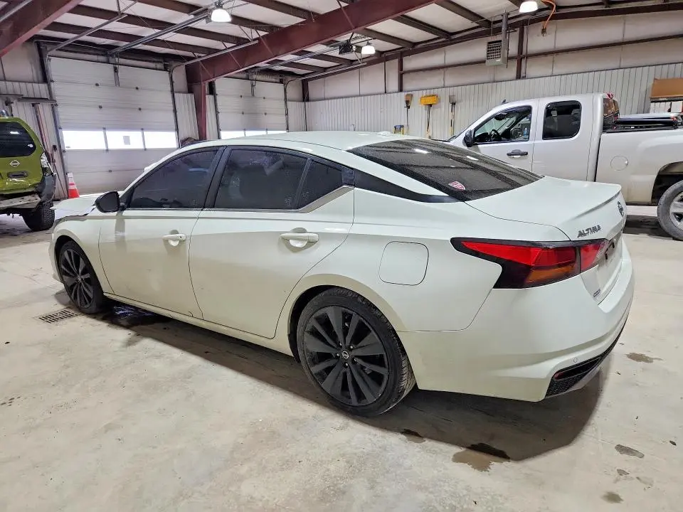 2022 NISSAN ALTIMA 2.5 SR  