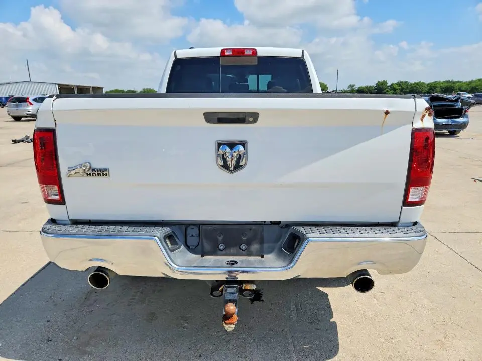 2013 RAM 1500 SLT  