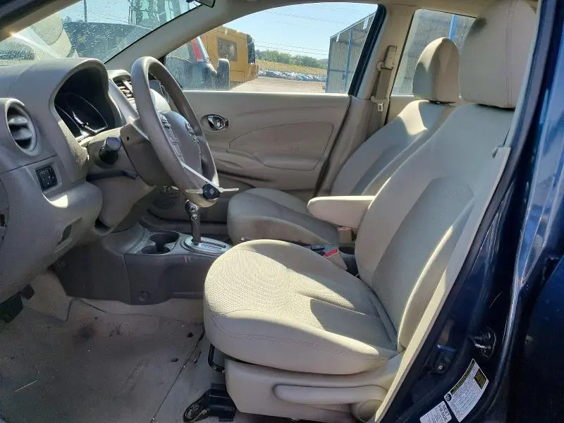 2015 NISSAN VERSA 1.6 SV  