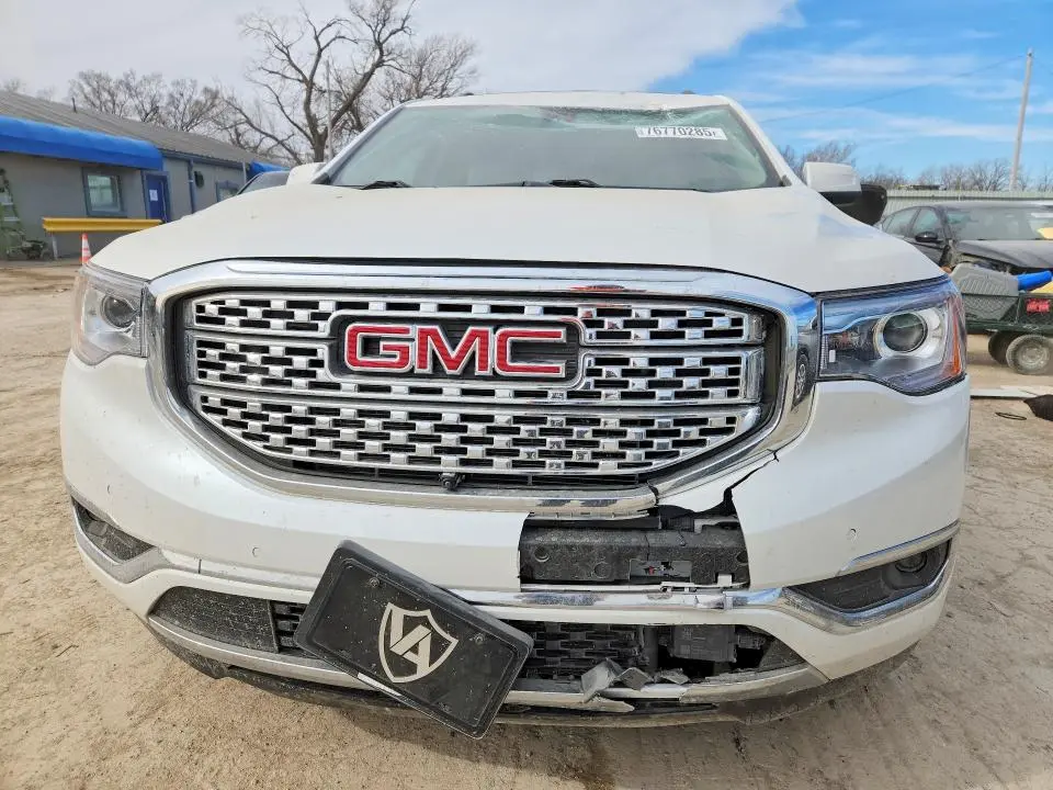 2019 GMC ACADIA DENALI  