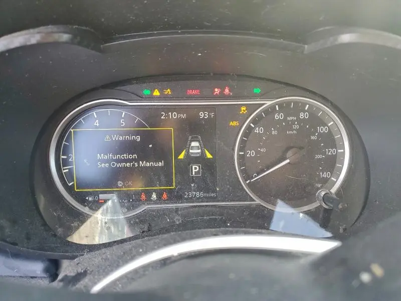 2024 NISSAN VERSA SV  