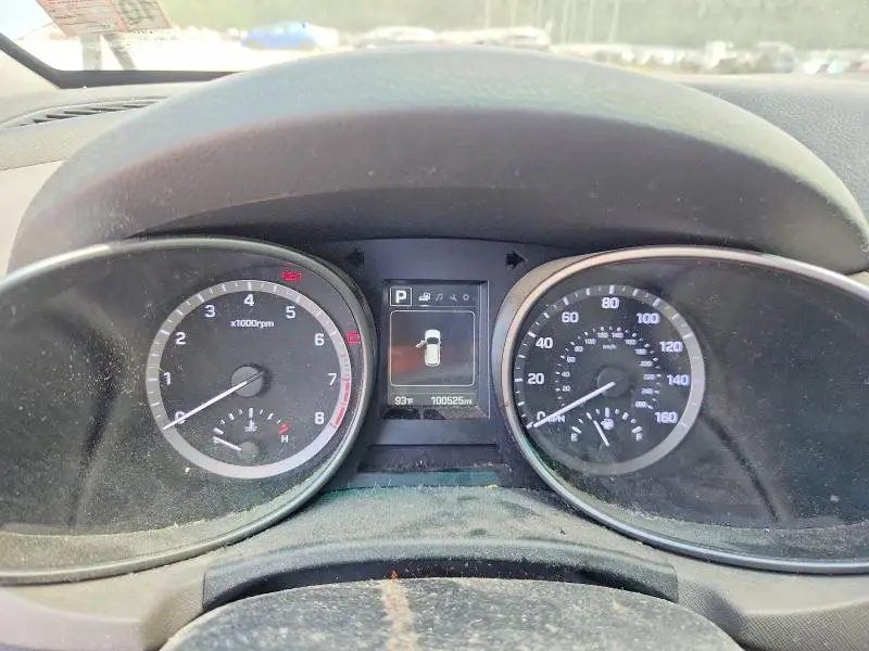 2017 HYUNDAI SANTA FE SE  