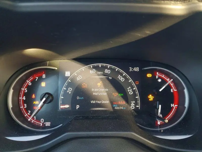 2023 TOYOTA RAV4 XLE  